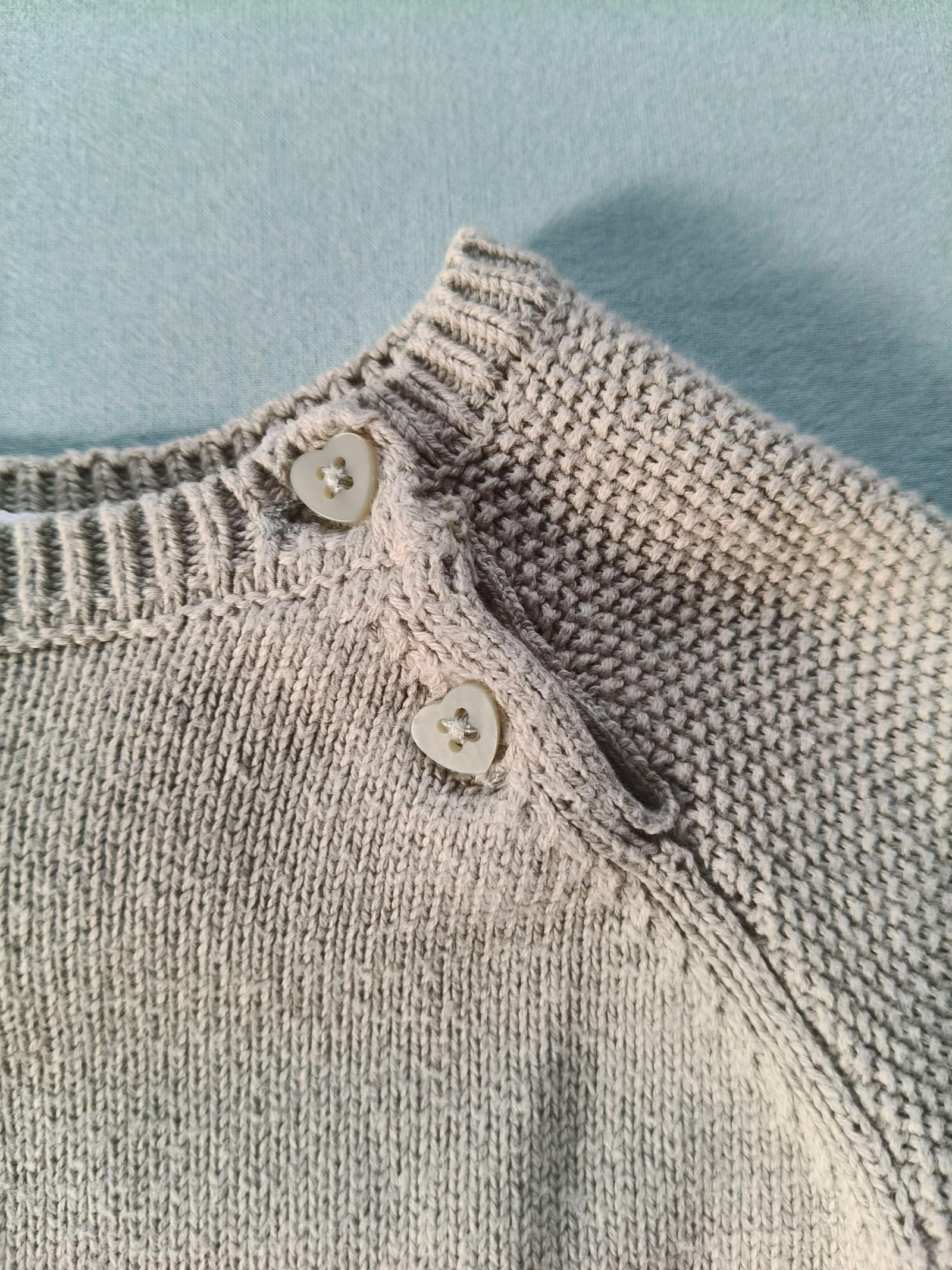 Conjunto de vestido cálido para niña C&A de punto verde caqui de 74 cm con legging blanco – photo 6